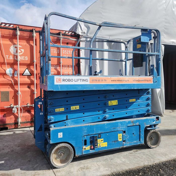 Nacela foarfeca Genie GS3246, 11,75m, 318kg, platforma deplasabila