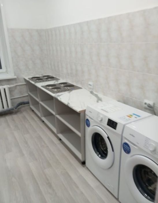 Комната в общ, ДСР, Дворец Школника. 75+ .