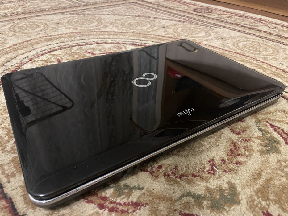 Продам ноутбук FUJITSU