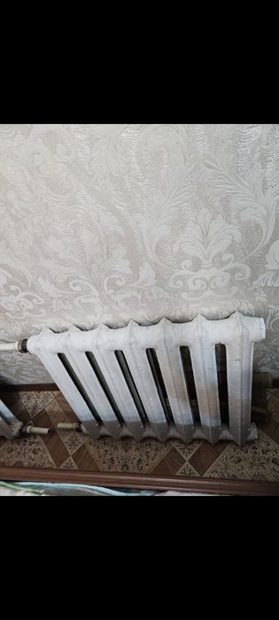 Продам чугунные батареи
