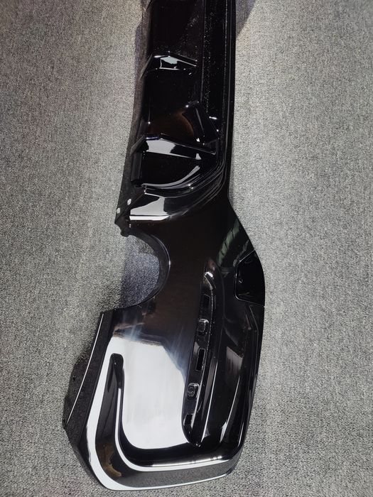 Difuzor Bara Spate Evacuare Dubla Negru Lucios BMW Seria 1 F20 F21 LCI