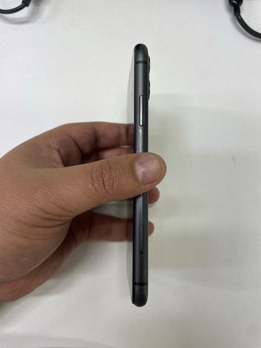 Iphone 11 (128GB)  в идеальном состояний