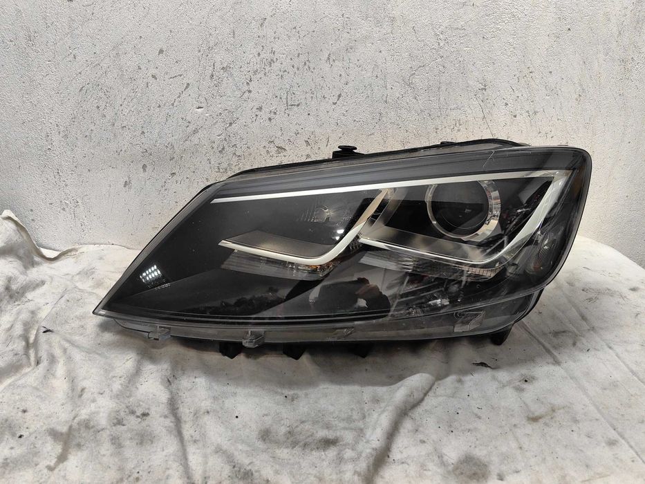 Оригинален фар Сеат  Seat Alhanbra  Bixenon