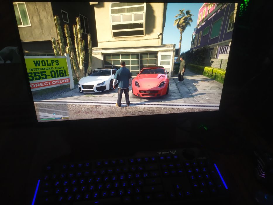 Igravoy kompyuter komplekt sotiladi.