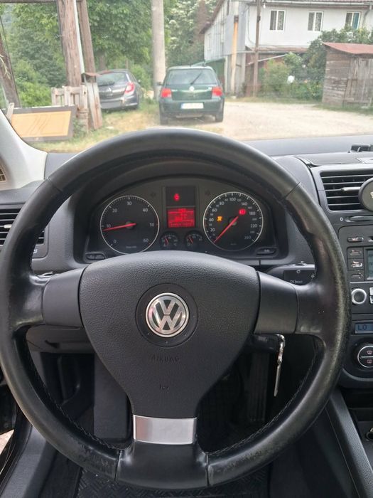 Vând vw jetta 2006 1.9 tdi