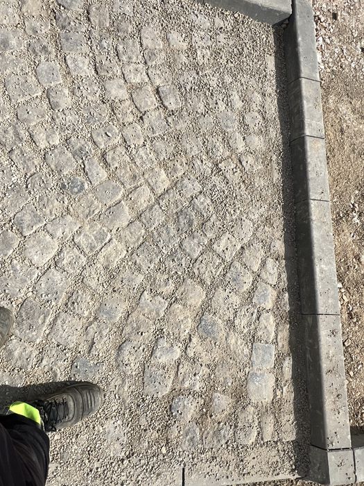 Редене на тротоарна Плоча