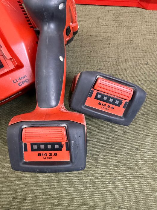 Hilti SID 14-A импакт ударен винтоверт с 2 батерии и зарядно