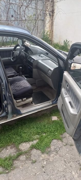 Продам Mitsubishi Space Runner