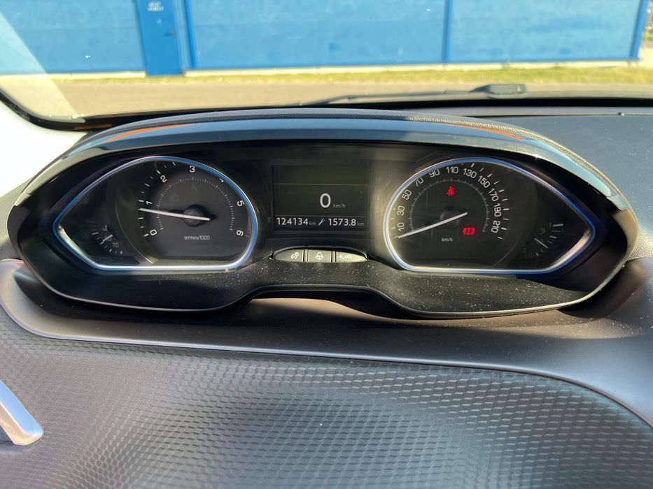 Vând autoturism Peugeot