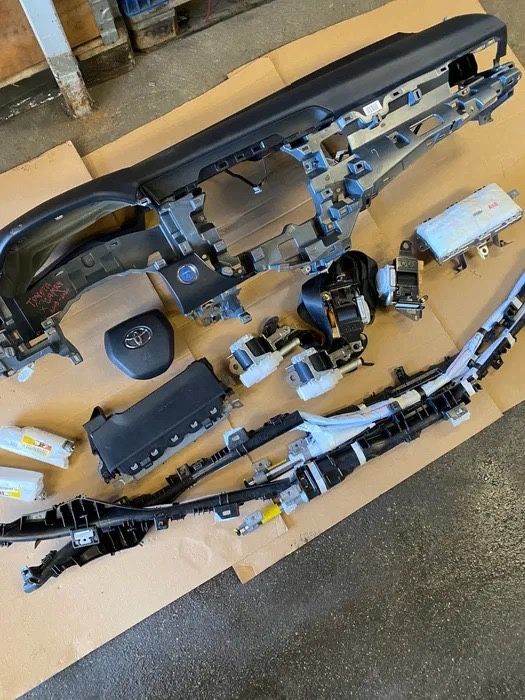 Авторазбор / магазин CAMRY 70-75-80