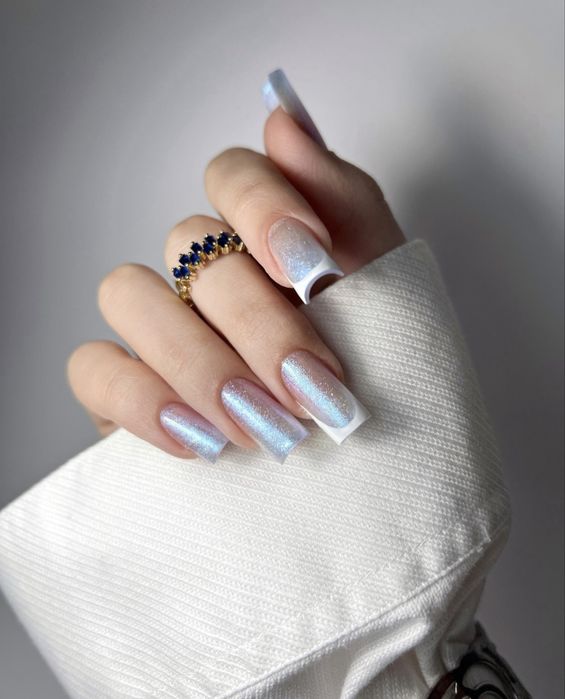 Ofer servichii de manichiura , pedichiura