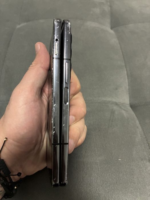Samsung Galaxy Z Fold 4 - за части