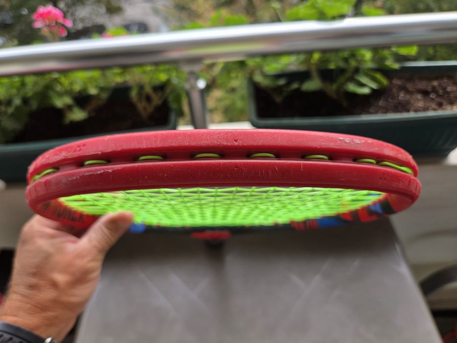 Тенис ракета YONEX VCORE 100