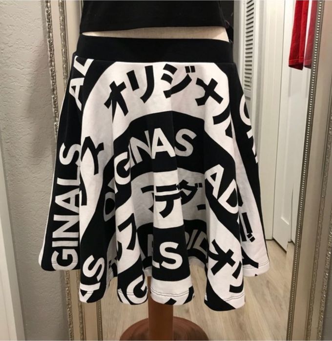 Пола Adidas Japan лимитирана серия