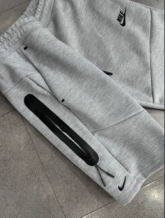 Детски тениски и къси панталони Nike Tech, от 10г до 17г