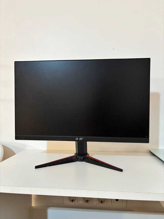Геймърски компютър + Монитор (Подарък) / Ryzen 5 2600 / RX 5600 XT / 24GB RAM