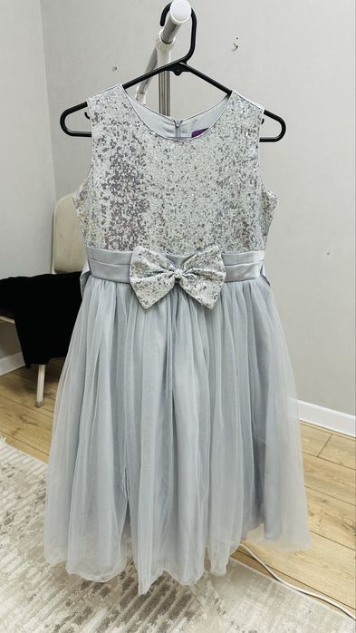 Продам платье для девочек