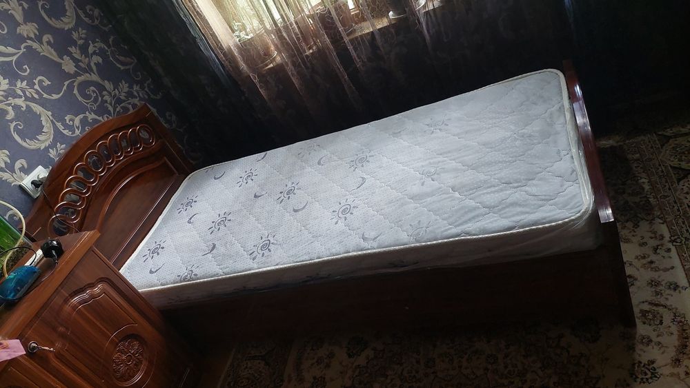 Однаспальные кровать