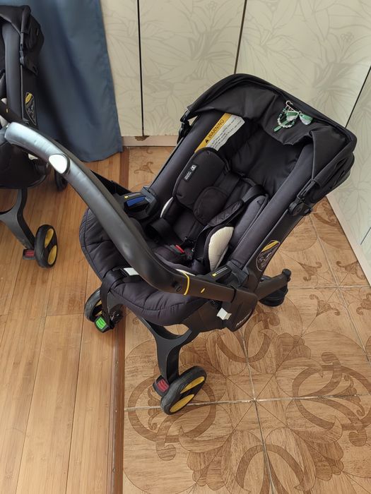 Продам коляску трансформер 2в1 - 2шт.