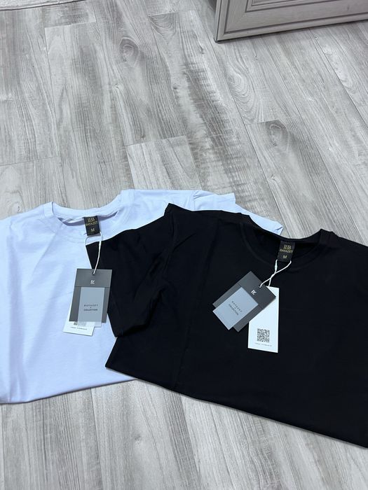 новые футболки базовые черный белый