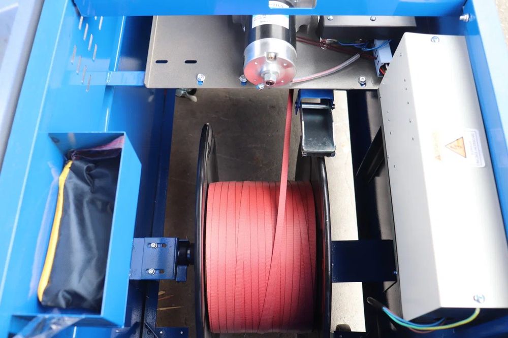 Полуавтоматическая стреппинг-машина DM SM-201