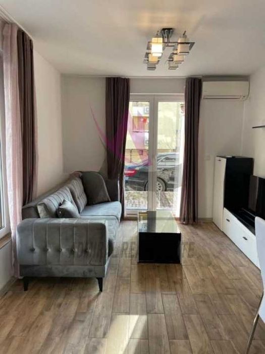 Чисто ново обзавеждане -двустаен -Победа