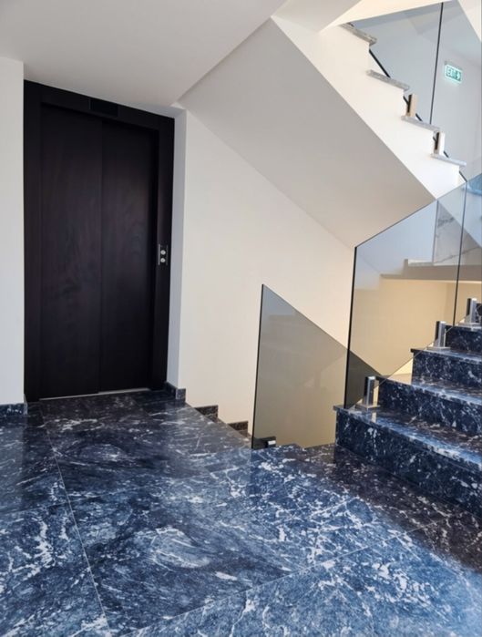 Продава се Тристаен апартамент в Пловдив, Христо Смирненски - 91 кв.м за 1457 €/кв.м - Снимка #2