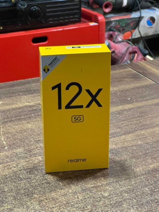 Продавам Realme 12x 5G – ЧИСТО НОВ