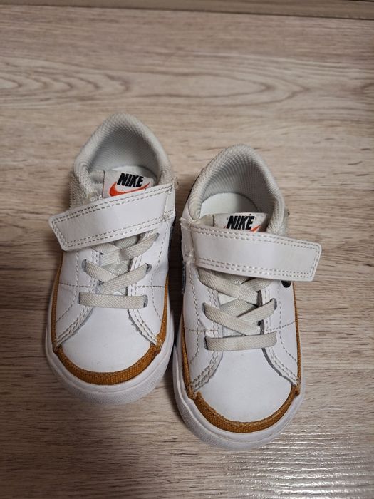 Детски маратонки NIKE 22 номер