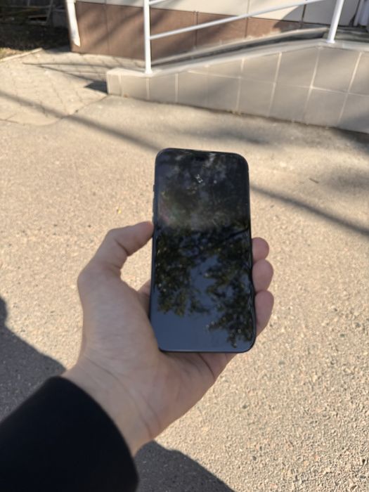 iPhone 15 | 256Gb | 83%