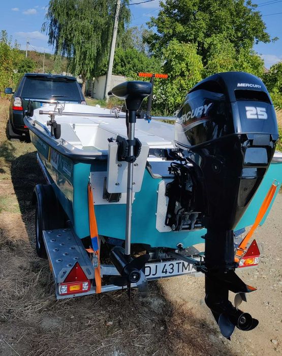 Barca cu motor Laguna 430, Mercury 25 CP