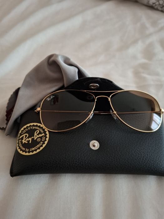 Vînd ochelari de soare Ray.Ban originale