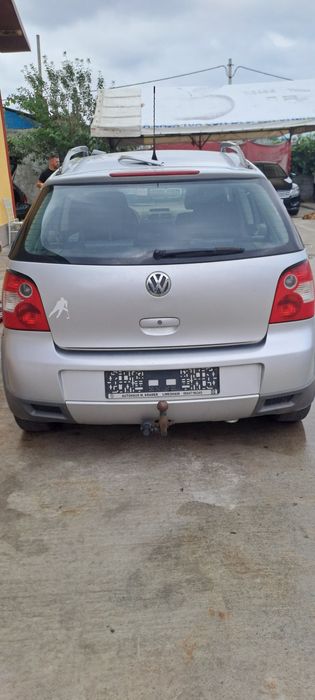 Vand haion spate vw polo an 2005 în stare perfecta fara rugina