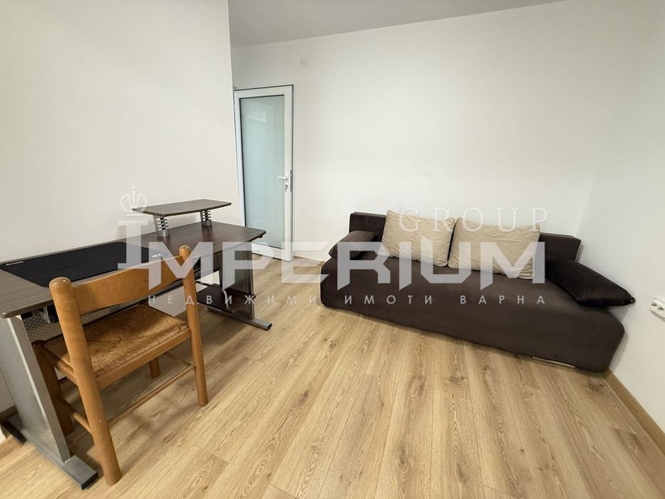 Дава се под наем Двустаен апартамент в Варна, Колхозен пазар - 60 кв.м за 558.45 € - Снимка #3