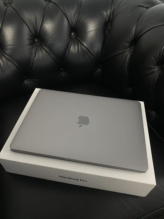 MacBook Pro 13-inch/ M1/ 16 Gb RAM / 256 Gb / Space Gray/ Ca nou