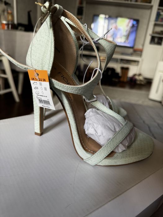 Сандали цвят мента 36 номер