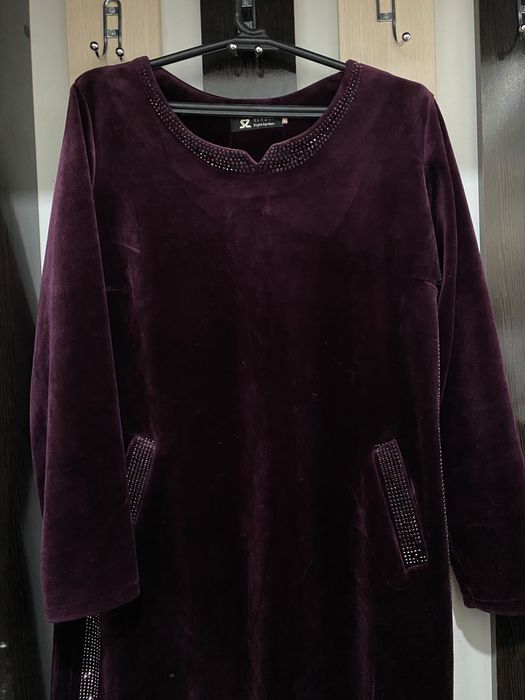 Гойнаклар сотилади размерла 48-50 Ургенч