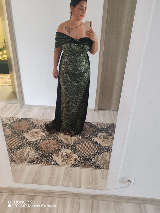Rochie eleganta cu pietre