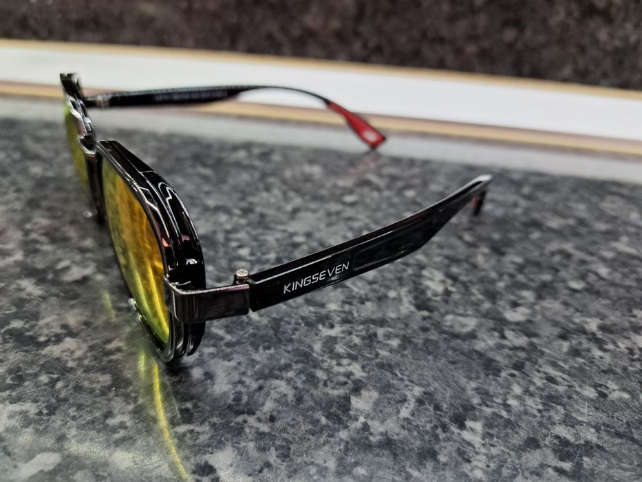 Продавам чисно нови оригинални слънчеви очила полароид различни модел.