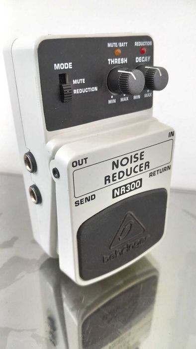 BEHRINGER NR300 Noise Reduction Effects Pedal - 20€