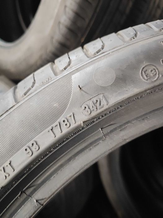 2бр.летни гуми 245/40/19 Pirelli
