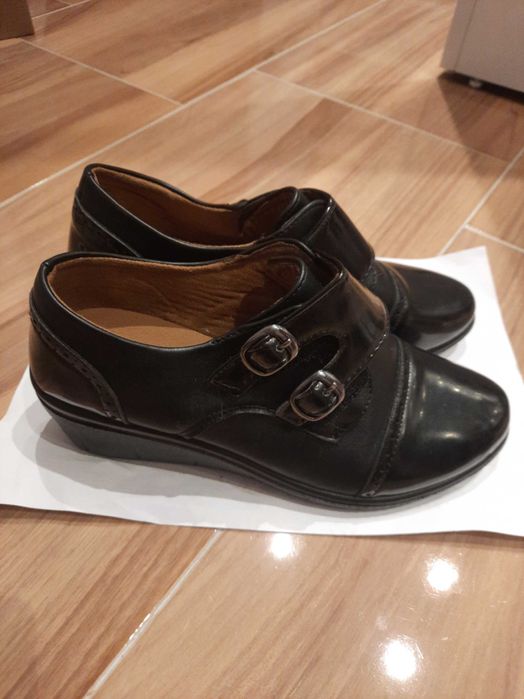 Дамски обувки,  черни , нови ,37 номер