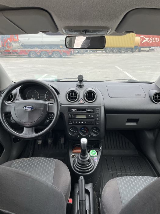 Ford fiesta 2002 1.4 16valve (negociabil)