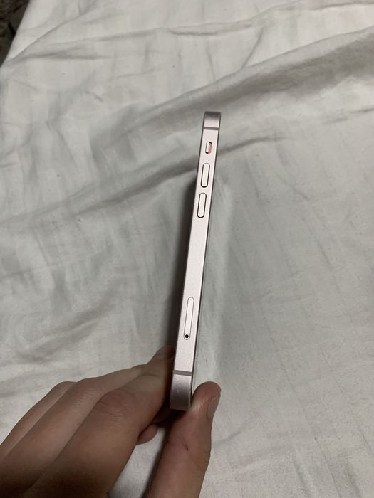 Vand iPhone 13 mini Roz!!!