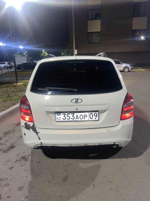 Продаю Калину 2014 года универсал.