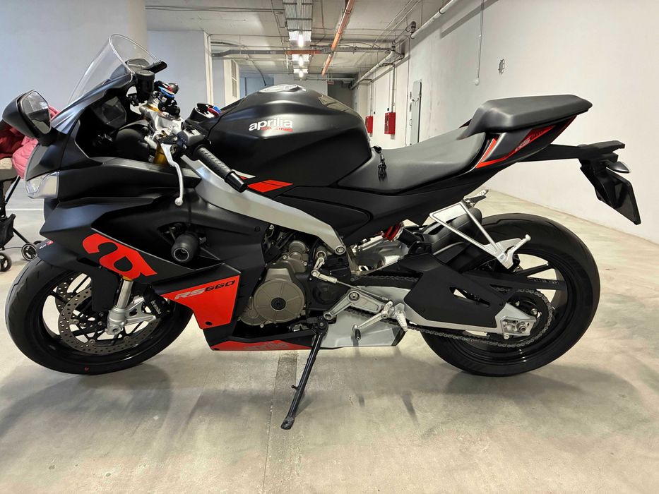 Motocicleta Aprilia RS660 2023