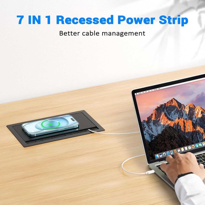 Прибиращ се разклонител с USB C PD 20 W, 3-полюсен контакт