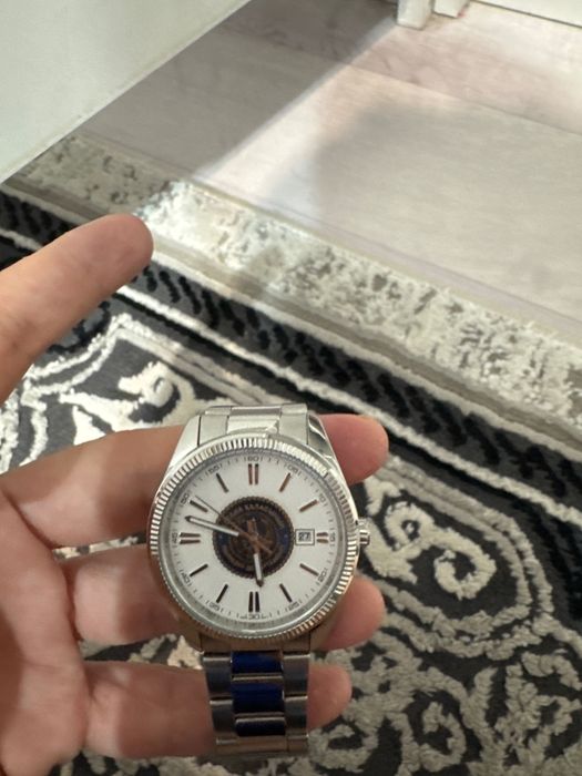 Casio MTP 1302-часы
