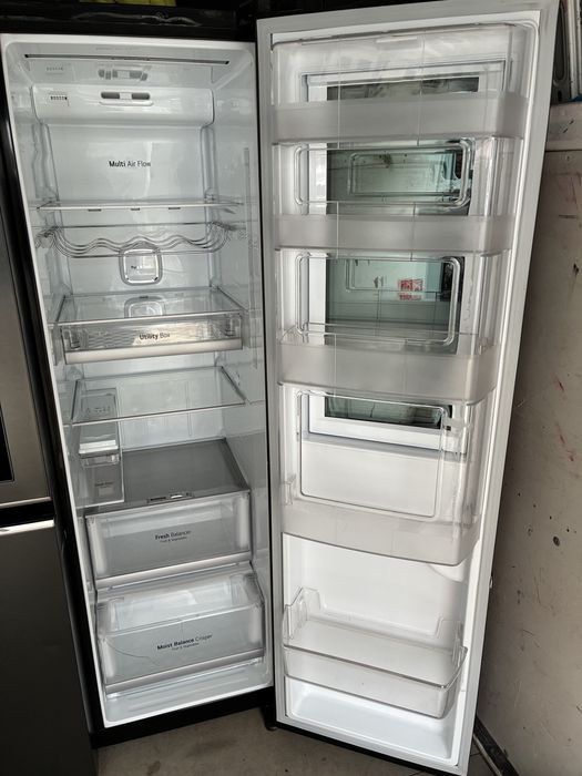 Frigider Lg side by side