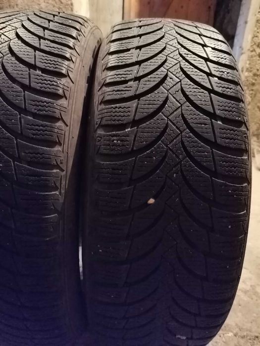 Продавам 2 броя зимни гуми 195.60.16 на 1 сезон дот 2019 Nexen
